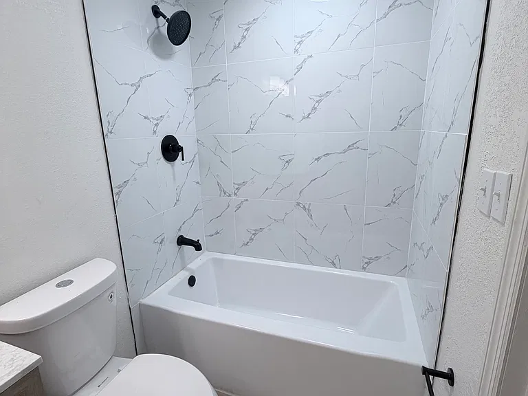 2817 Touraine Ave #B — Photo 6