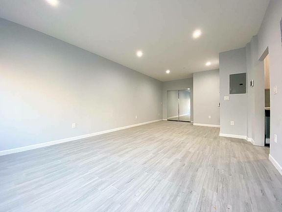 3rd image of 165 Stockholm St #4RZ