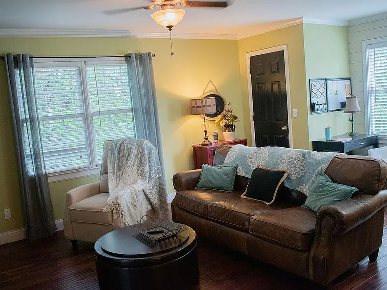 1028 Queensbury Run — Photo 30