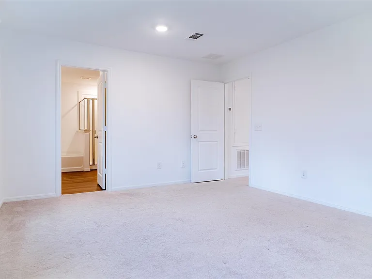 8214 Star Terrace Dr — Photo 18