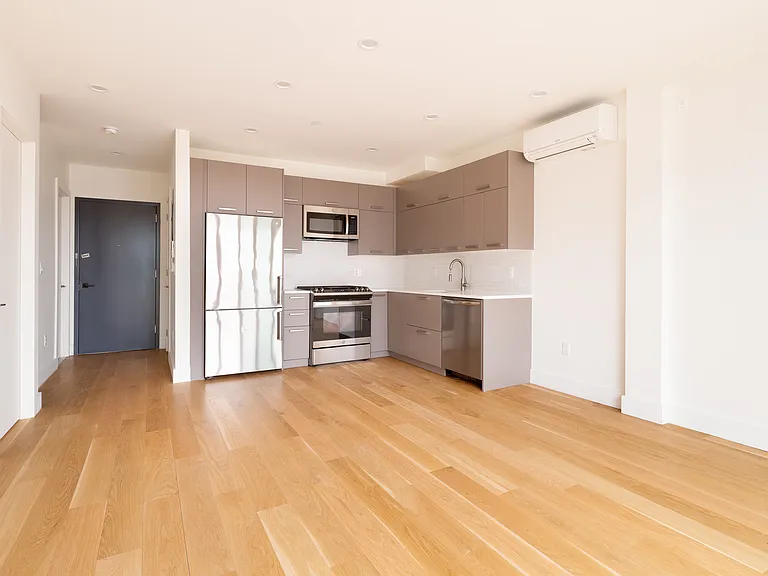 346 Metropolitan Ave #4A — Photo 3