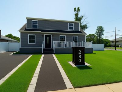 280 Neptune Avenue, West Babylon, NY, 11704