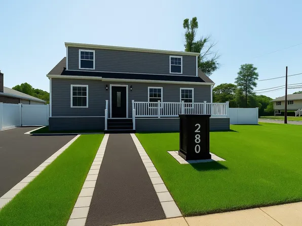 280 Neptune Avenue, West Babylon, NY 11704