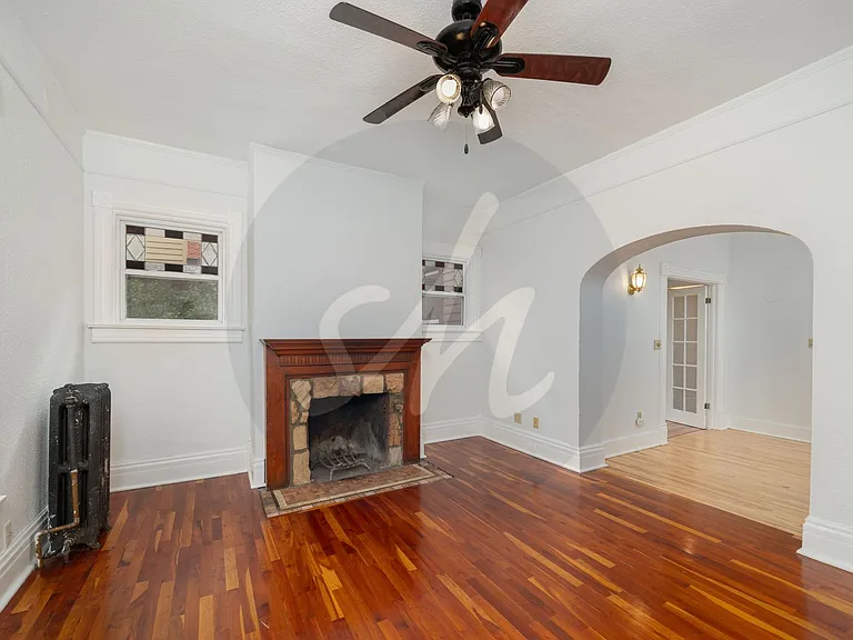317 E Monument St #1 — Photo 6
