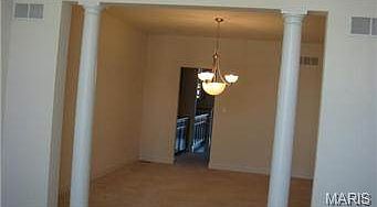 5th image of 117 Kendall Bluff Ct