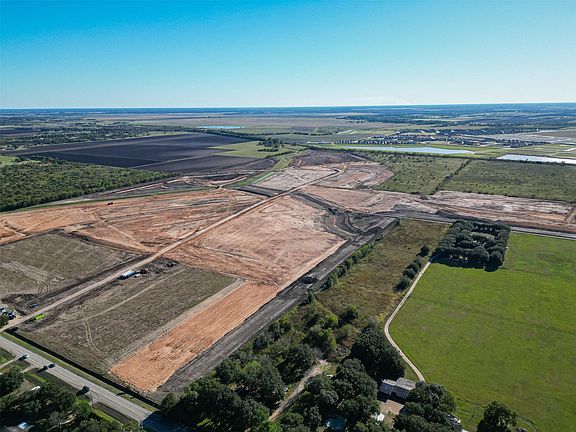 5th image of 402 Fm 360 Rd