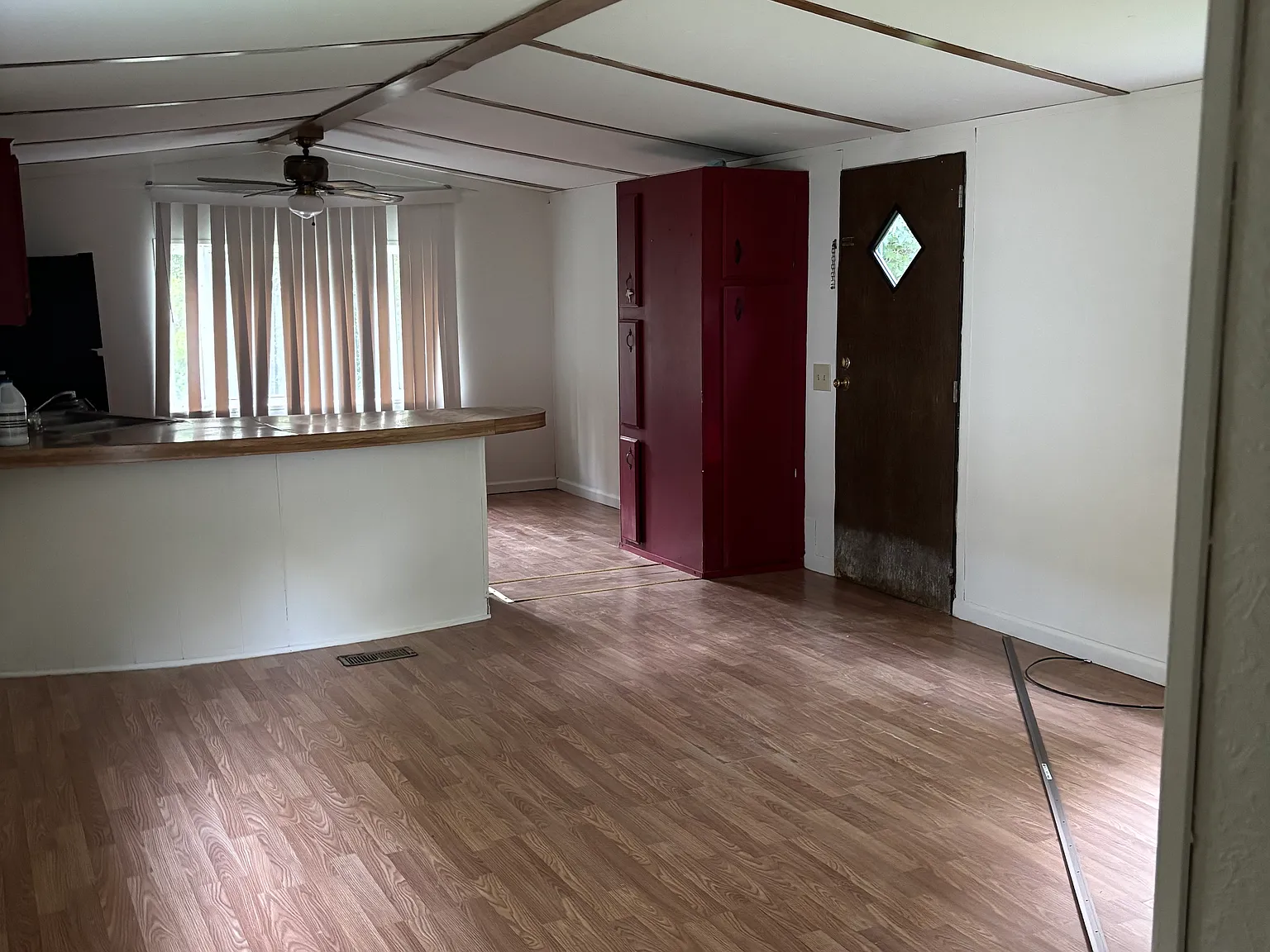 3 bed, 840 sqft, $950 — Photo 4