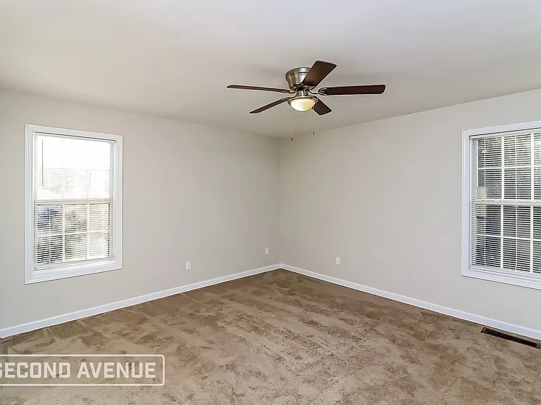 58 Southwind Dr — Photo 12