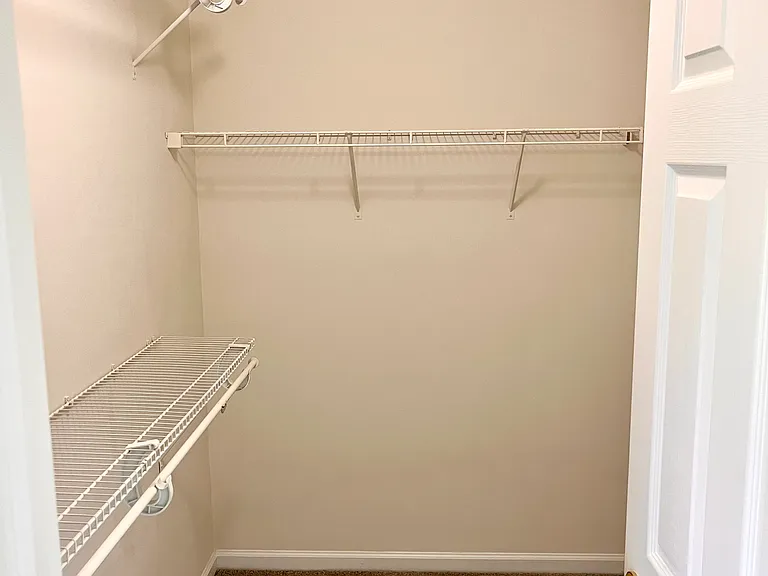 535 Marion Rd — Photo 13