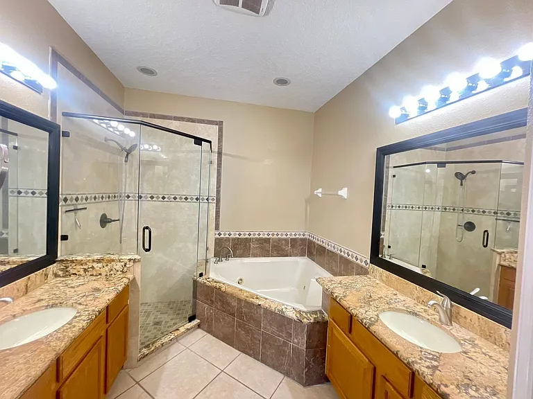 10366 Cypress Knee Cir — Photo 9