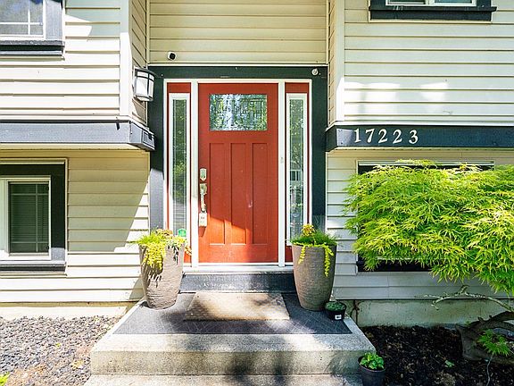4th image of 17223 61b Ave