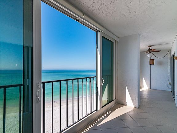 5th image of 19 Whispering Sands Dr APT 1005