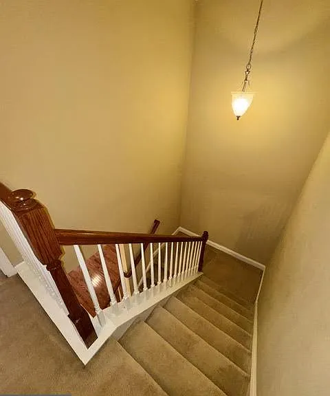 1204 Derry Ln — Photo 36