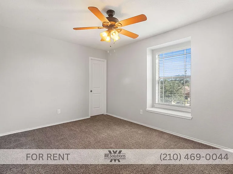 939 Spello Cir — Photo 2