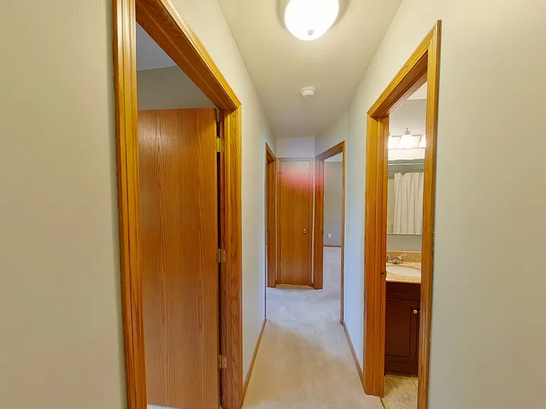 650 S Highland Dr — Photo 6