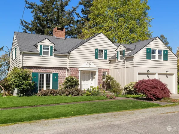 211 S 6th St, Mount Vernon, WA 98274