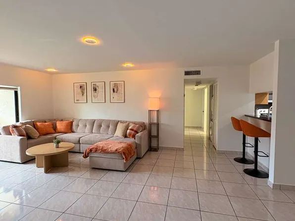 8650 SW 149th Ave APT 310, Miami, FL 33193