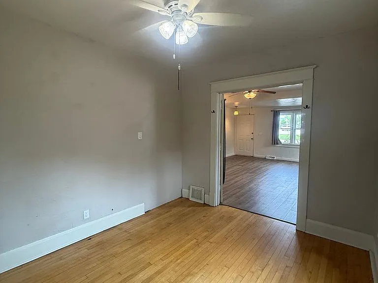 1205 Webster Ave — Photo 5