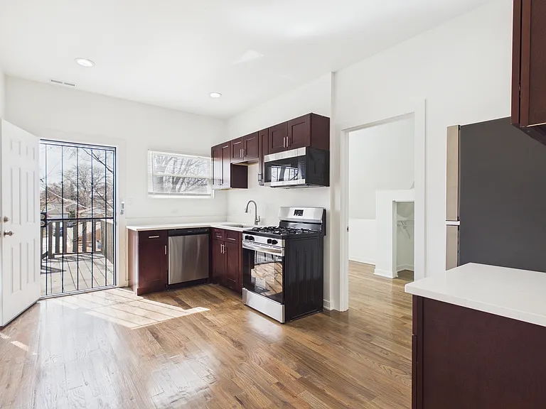 398 W Lincoln Hwy #4 — Photo 12