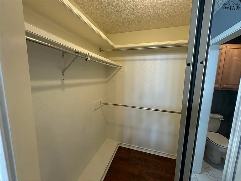 4845 Shenandoah Dr — Photo 11