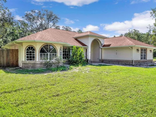 18720 Oak Way Dr, Hudson, FL 34667