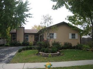 5719 Woodgate Dr, Matteson, IL 60443