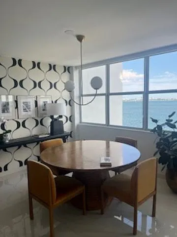 1 bed, 1100 sqft, $3,100 — Photo 2