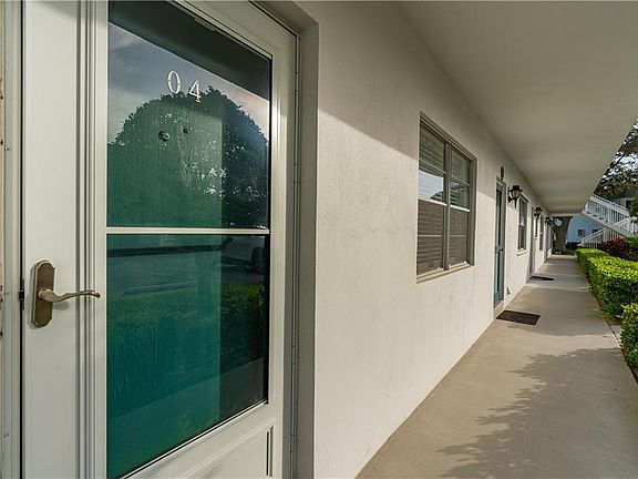 3rd image of 2800 Indian River Blvd