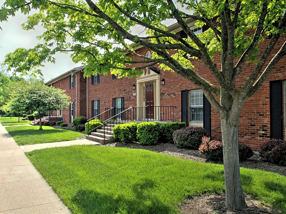 Carriage House Apartments