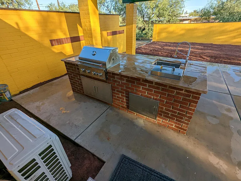 1062 W Ina Rd #B — Photo 29