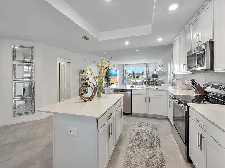 15255 Green Acres Ave #111 — Photo 9