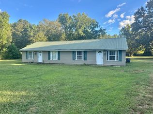 99 Hudgins Lake Rd #99, Townville, SC 29689