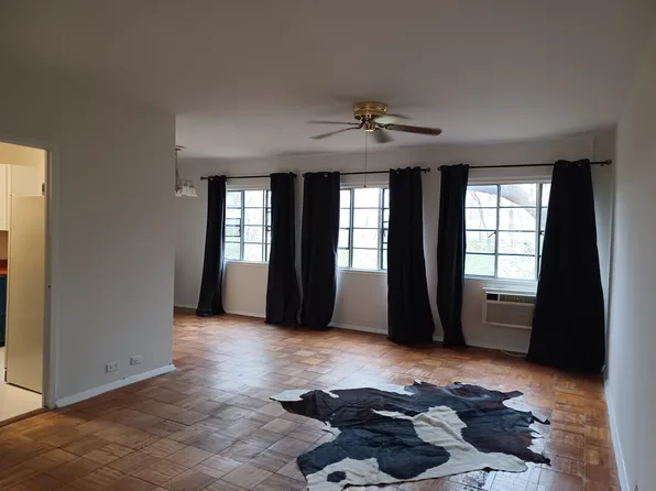 1457 Martha Custis Dr, Alexandria, VA 22302