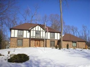 2757 Cricket Woods Dr, Dayton, OH