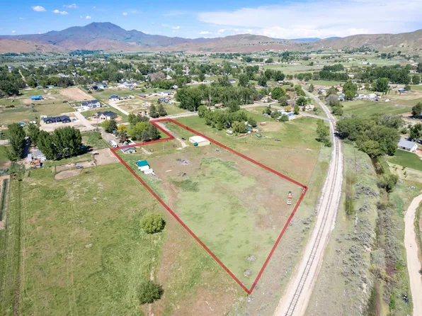2937 Waterwheel Rd, Emmett, ID 83617