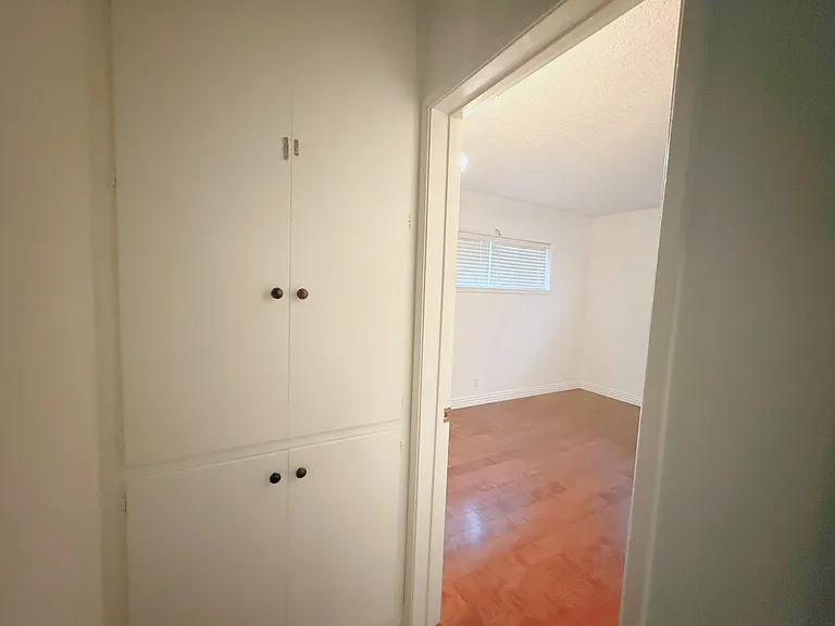 8366 Tampa Ave — Photo 14