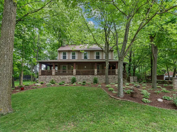 2 Turtle Point Rd, Monticello, IL 61856