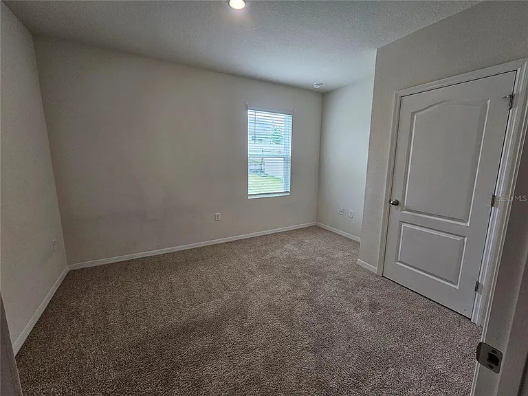 1387 Berry Ln — Photo 15