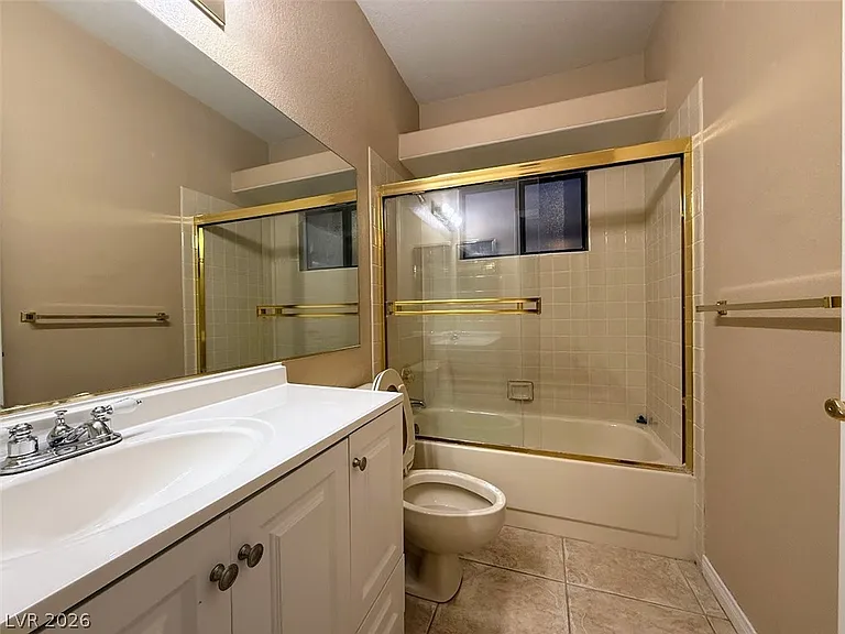 1403 Santa Margarita St #D — Photo 12
