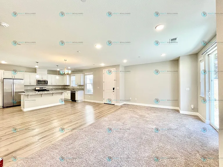1815 Dark Horse Rd #B — Photo 12