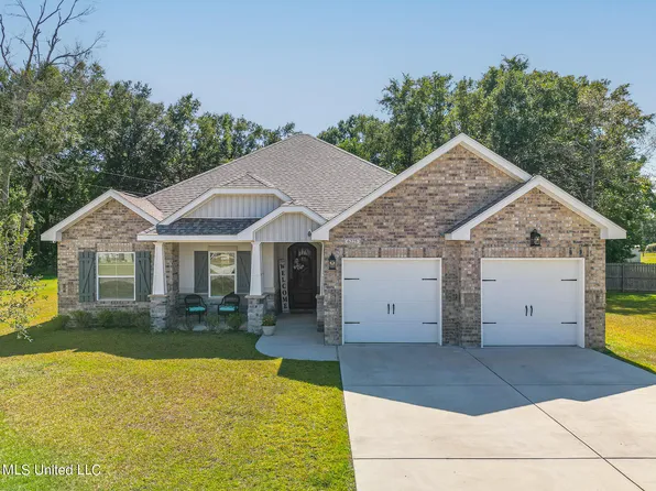 6225 Cypress, Biloxi, MS 39532