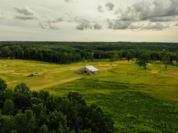 447 County Road 215, Abbeville, MS 38601