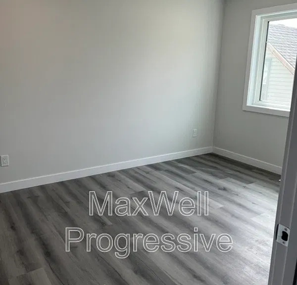 10821 112th St NW #1 — Photo 17