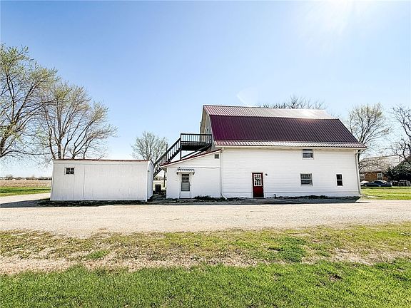 3rd image of 1504 E Main St