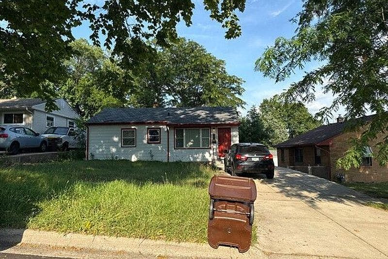 1st image of 807 Soper Ave