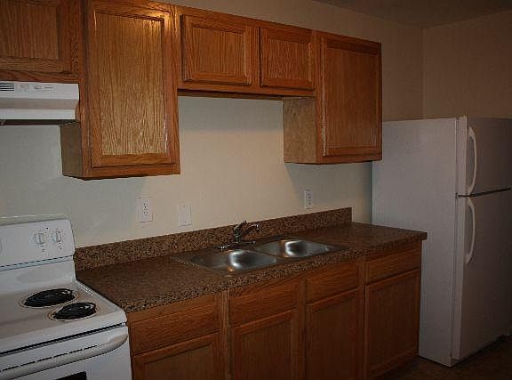 3rd image of 4900 Fredericksburg Ave