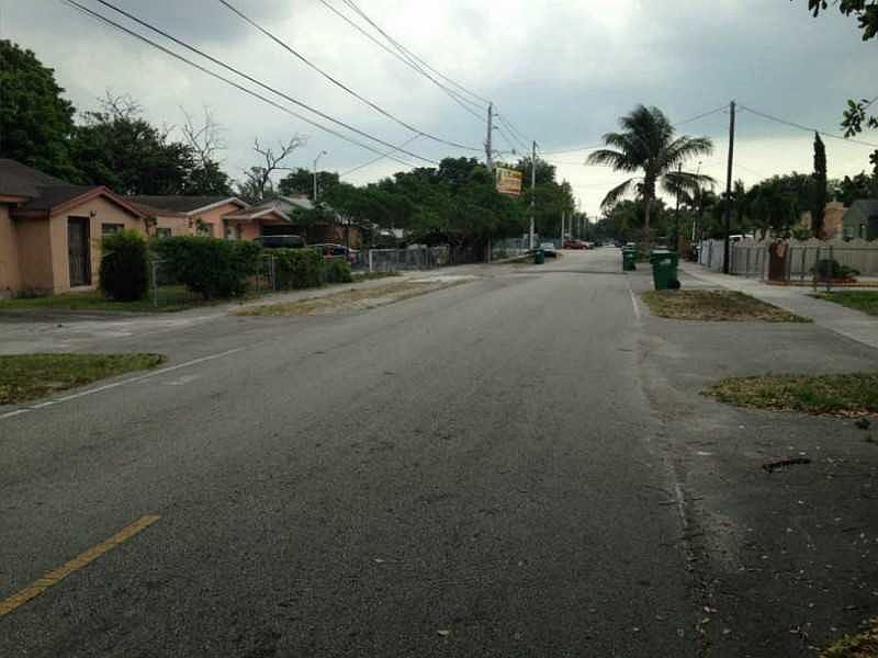 2nd image of 2260 NW 91st St