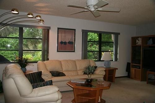 3rd image of 1368 Rollinwood Ct