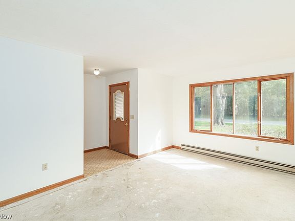 2nd image of 264 Union St #268