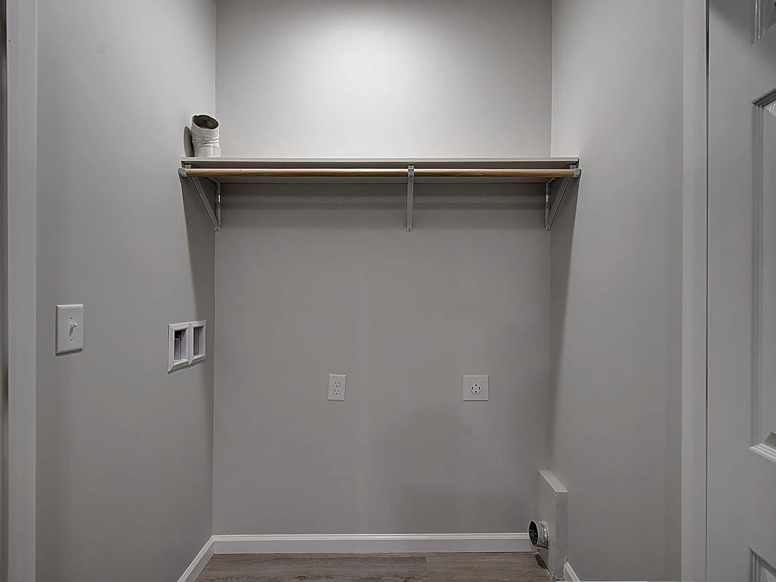 1080 Packing House Rd — Photo 2